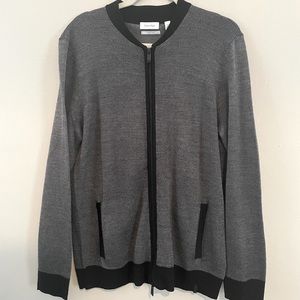 NWOT Calvin Klein Men’s Large Long sleeve zip up sweater. Italian yarn.